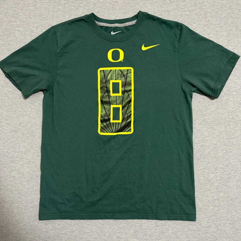 Nike Oregon Marcus Mariota #8 Graphic T-Shirt Short Sleeve Green Mens Large